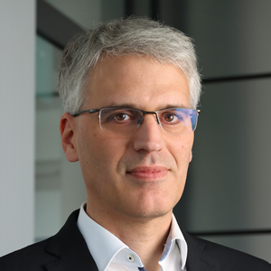 Dr. Michael Kamphus